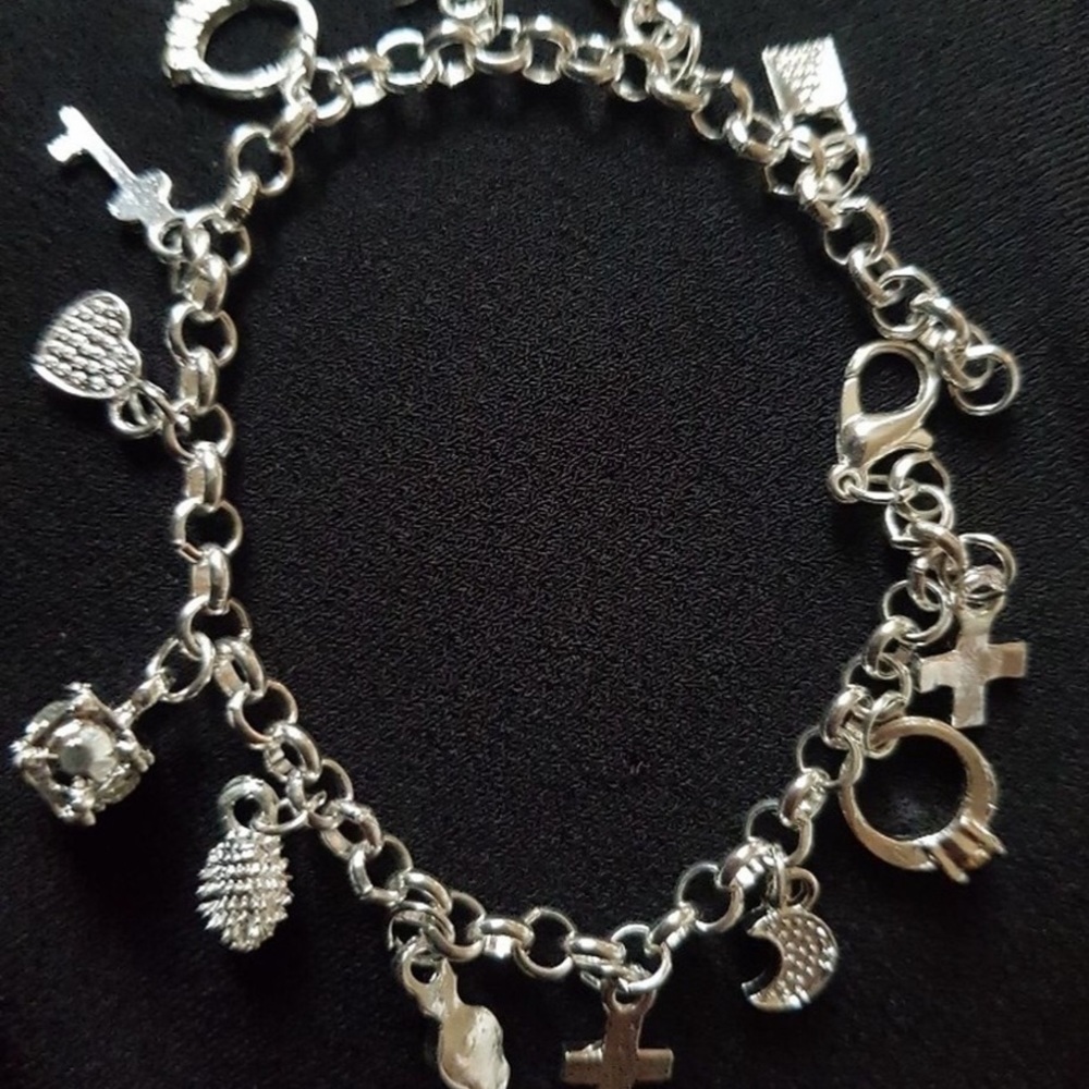 LAST ONE‼️ 925 Sterling Silver Charm Bracelet - Picture 7 of 9